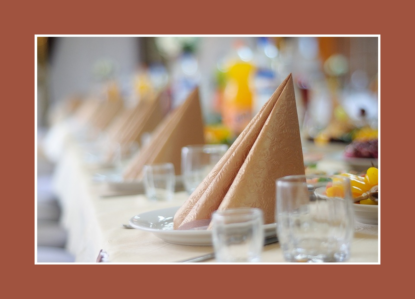 Elegante Servietten in zartem Beige
